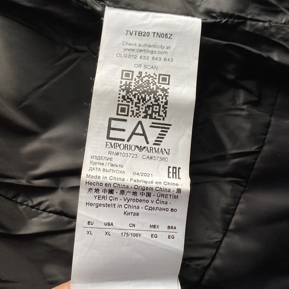 NWT Emporio Armani down jacket - Picture 9 of 14